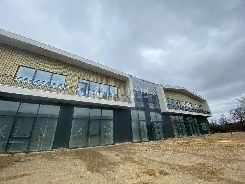 Flex in Villebon-sur-Yvette for lease - Building Photo - Image 1 of 5
