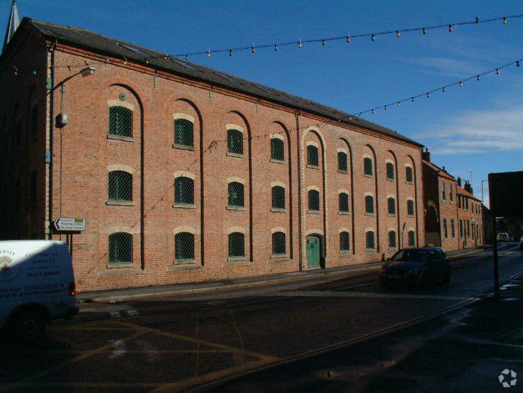 Castlegate, Malton for lease - Building Photo - Image 2 of 3