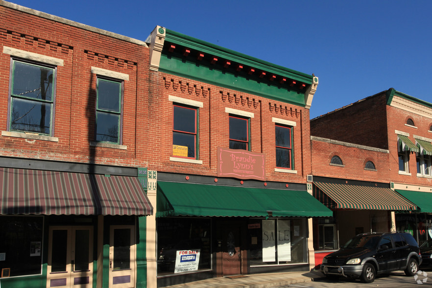 110 E Main St, Horse Cave, KY for sale - Primary Photo - Image 1 of 1