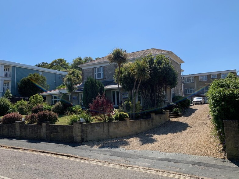 12 Queens Road, Shanklin for sale - Primary Photo - Image 1 of 1