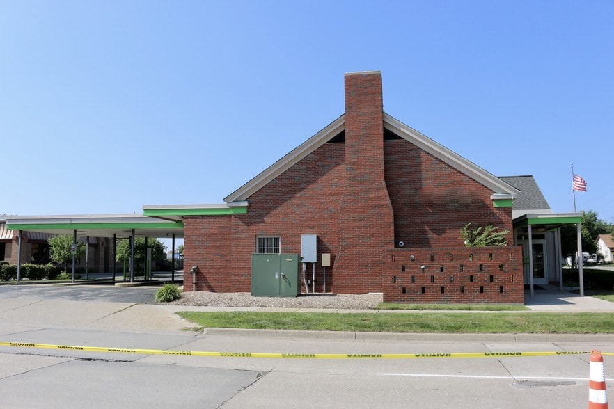 1617 23rd St, Port Huron, MI for sale - Building Photo - Image 2 of 19