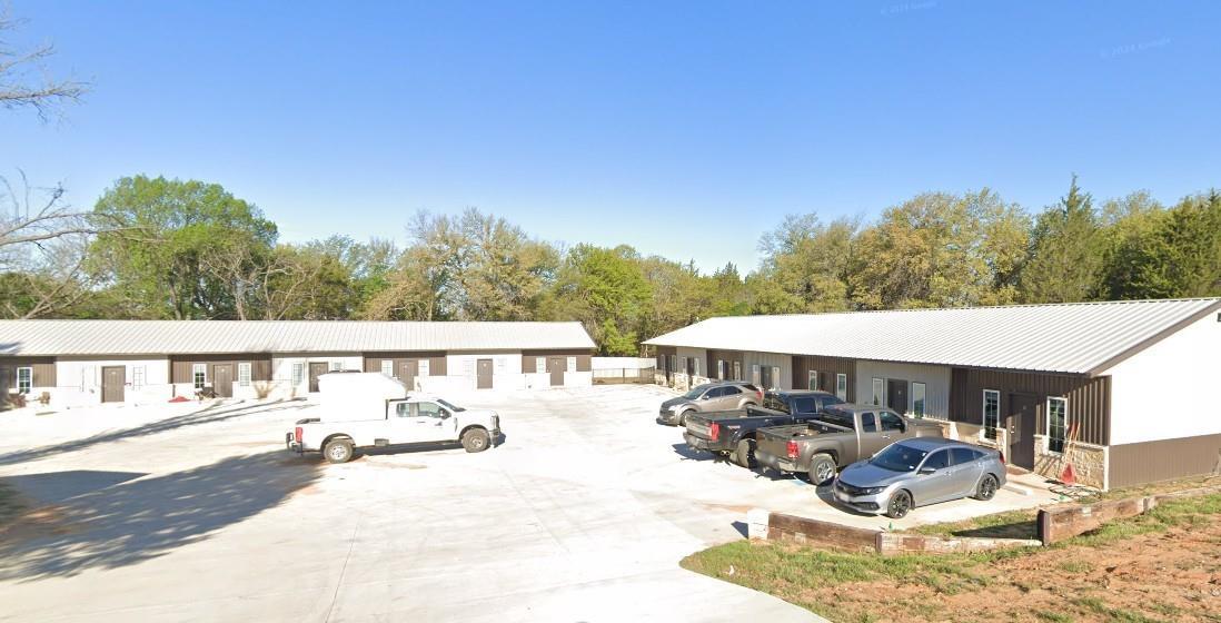 217 Price Ln, Weatherford, TX for sale Primary Photo- Image 1 of 1