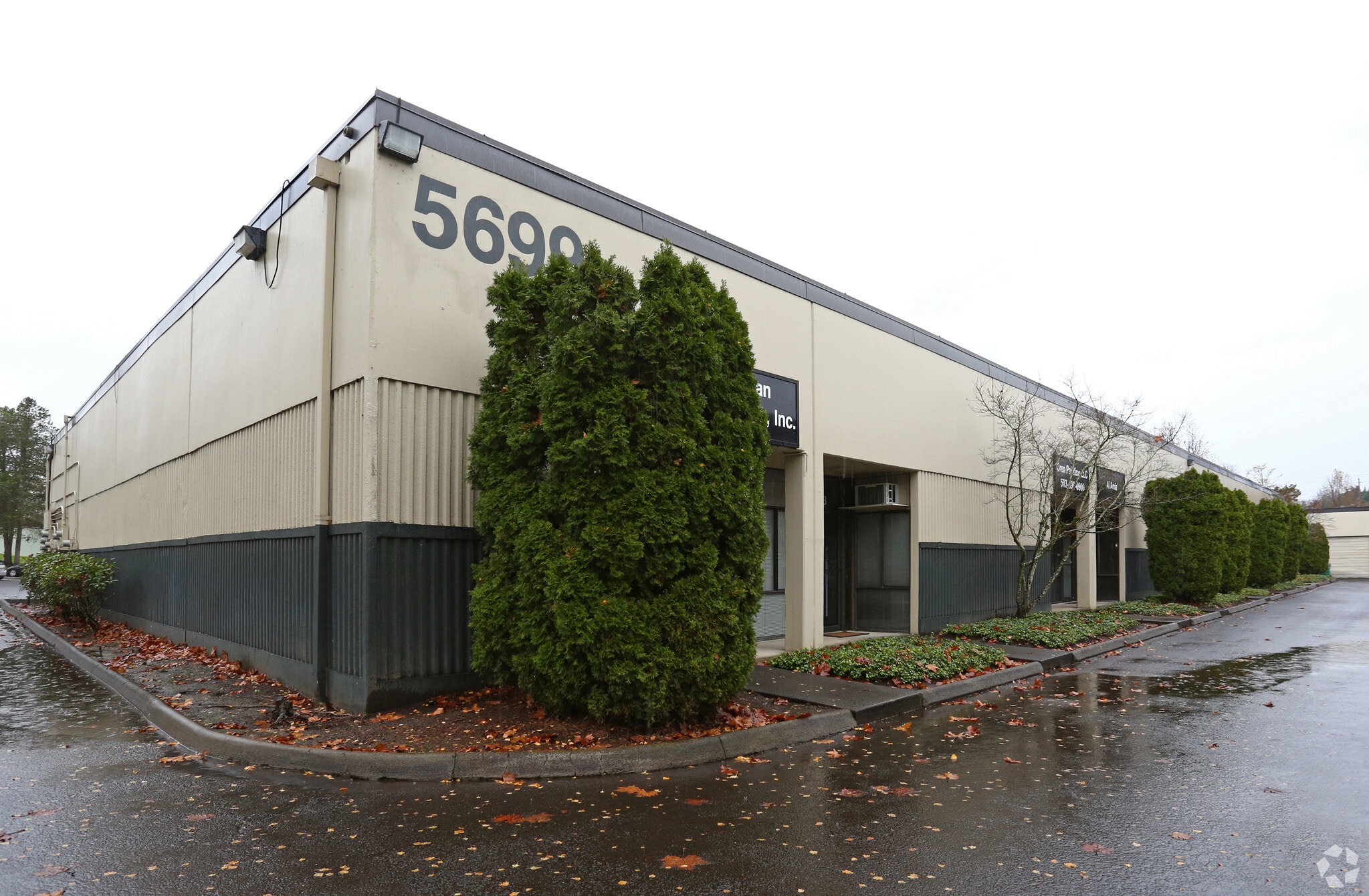 5699 SE International Way, Milwaukie, OR for lease Primary Photo- Image 1 of 12