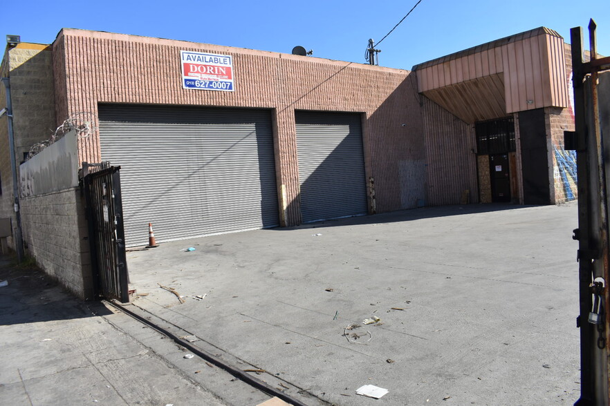 2416 E 16th St, Los Angeles, CA for lease - Building Photo - Image 1 of 11