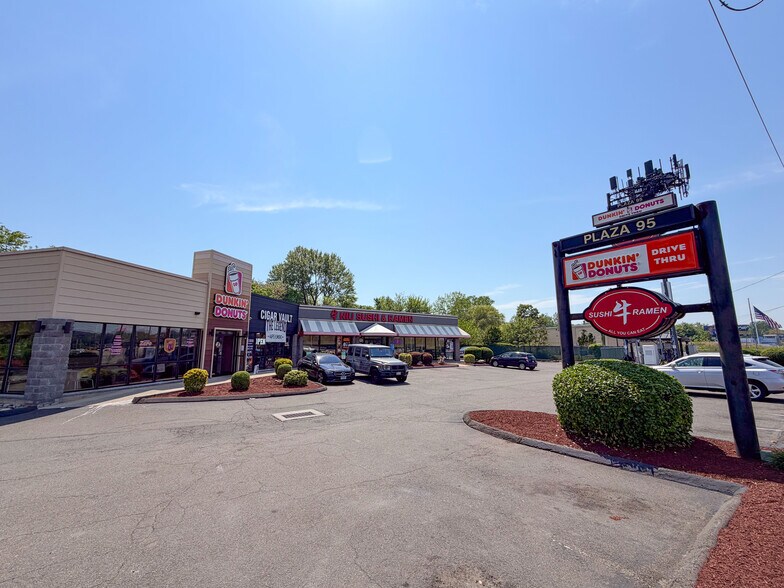 96 Frontage Rd, East Haven, CT for sale - Building Photo - Image 2 of 10