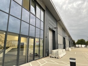 Concord Rd, London for lease Building Photo- Image 1 of 22