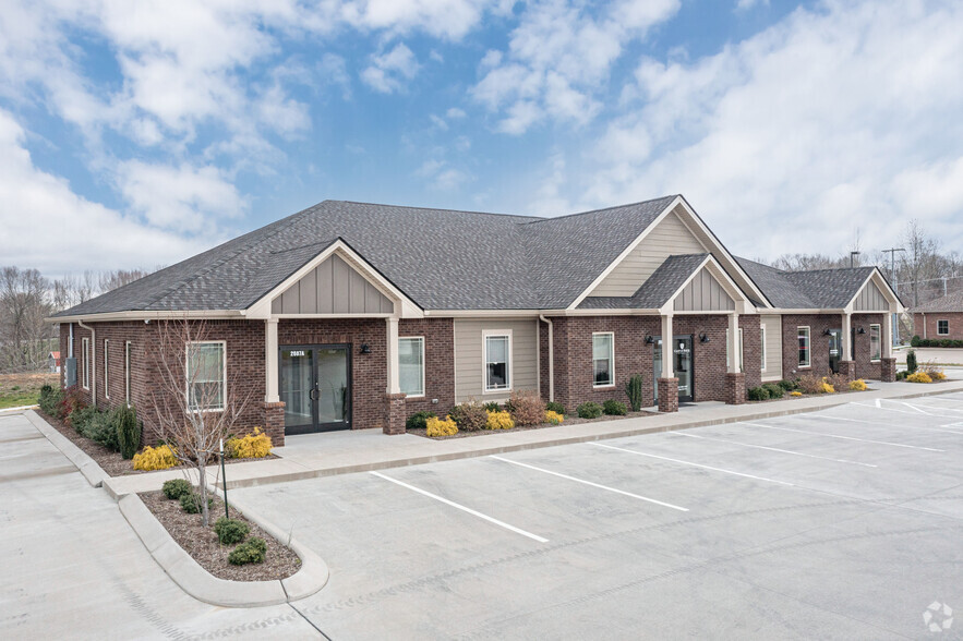 2687 Townsend Ct, Clarksville, TN for lease - Building Photo - Image 1 of 4