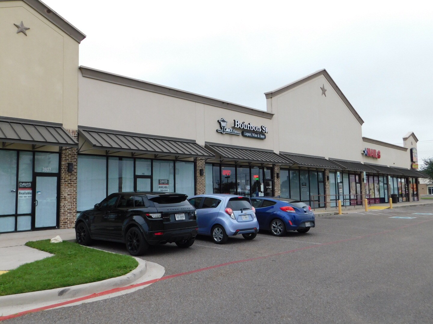 4501 S McColl Rd, Edinburg, TX 78539 Trenton Town Center