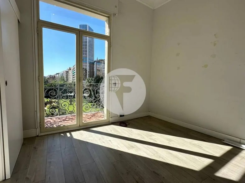 Plaça de Francesc Macià, Barcelona, Barcelona for lease - Interior Photo - Image 1 of 1