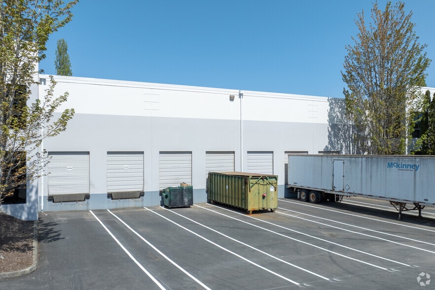 15000-15100 Woodinville Redmond Rd NE, Woodinville, WA for lease - Building Photo - Image 2 of 4