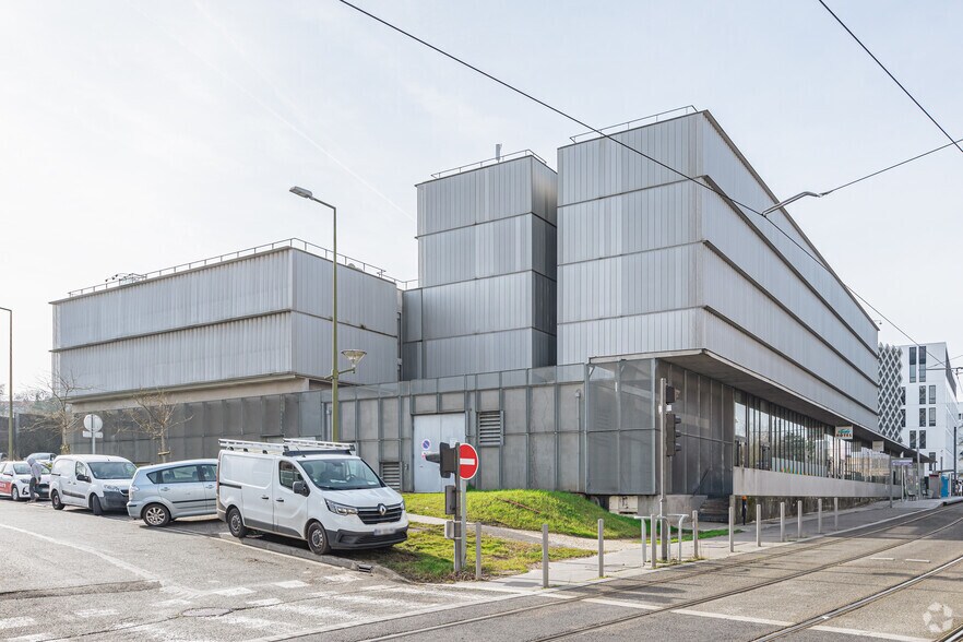 6 Rue Romain Rolland, Lormont for lease - Building Photo - Image 2 of 3