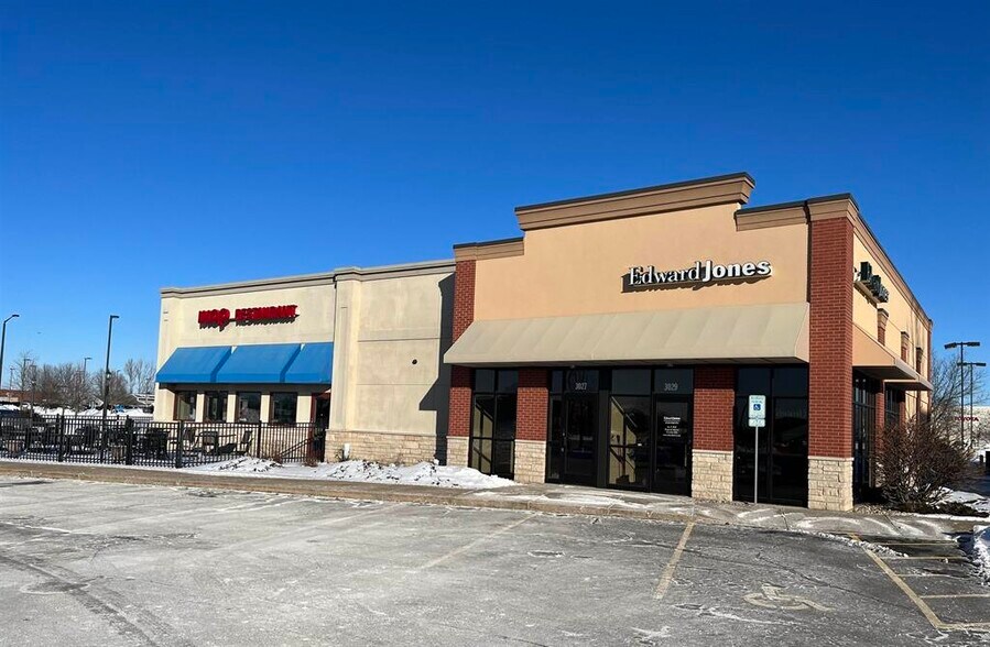 3027 Village Park Dr, Plover, WI 54467