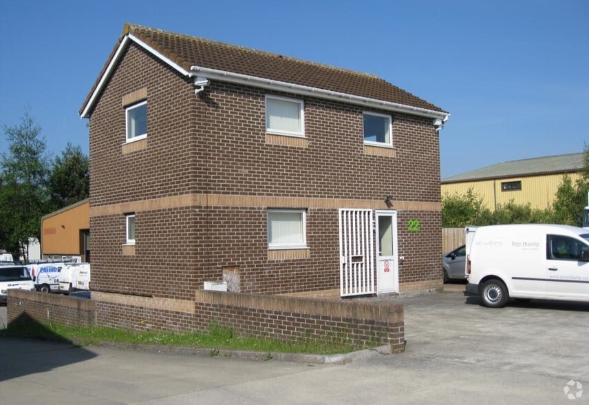Cavalier Rd, Newton Abbot for sale - Primary Photo - Image 1 of 1