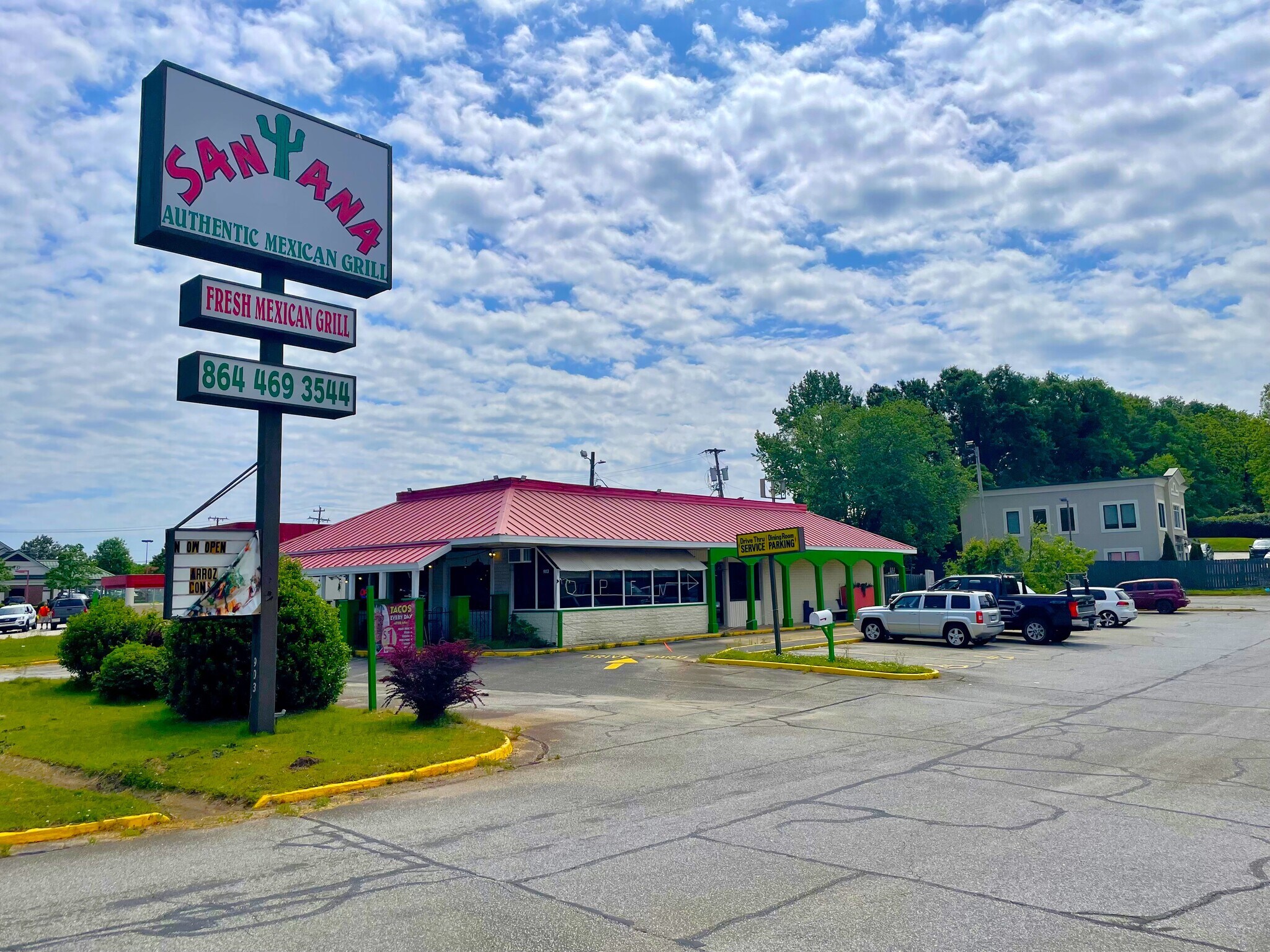 903 W Wade Hampton Blvd, Greer, SC for sale Building Photo- Image 1 of 1