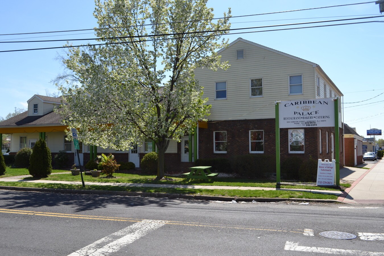 656 Hamilton St, Somerset, NJ 08873