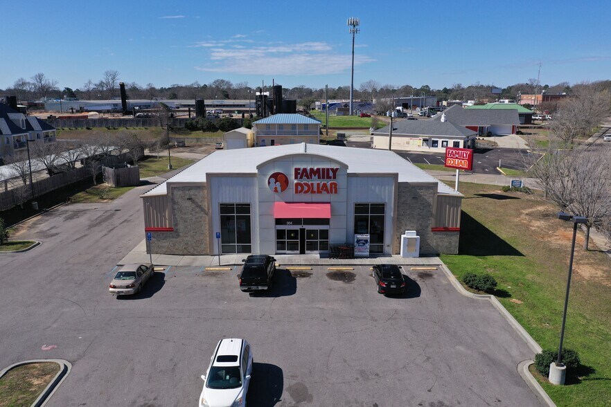 304 Mason St, Laurel, MS 39440 Retail for Sale 304 Mason St, Laurel, MS 39440 Retail for Sale