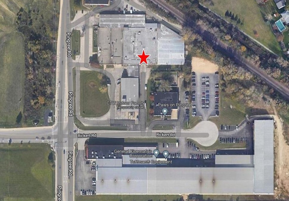 6704 Pingree Rd, Crystal Lake, IL for sale Building Photo- Image 1 of 1