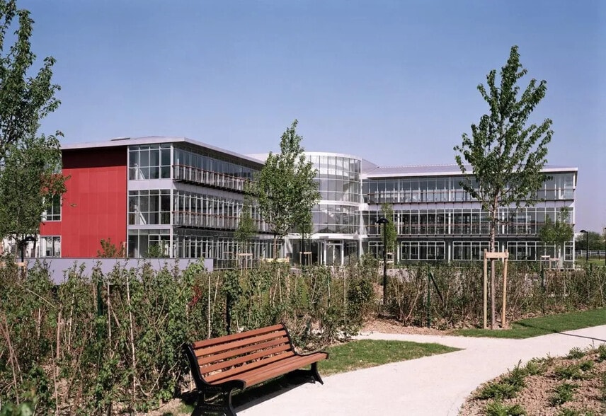 2 Rue René Caudron, Voisins-le-Bretonneux for lease - Building Photo - Image 3 of 7