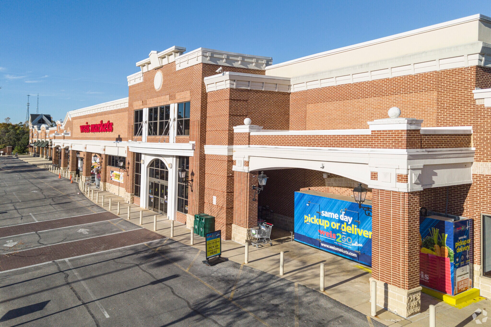 H.G. Trueman Rd, Lusby, MD 20657 Lusby Center