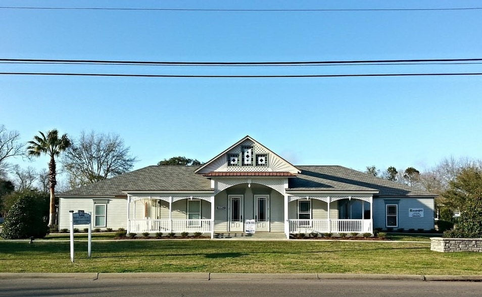 2113 Government St, Ocean Springs, MS for sale - Building Photo - Image 1 of 1