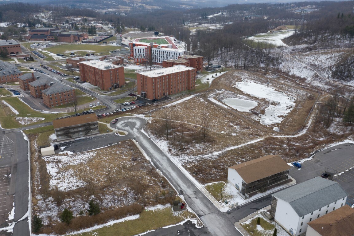 8 Bob Cat Ct, Frostburg, MD for sale Building Photo- Image 1 of 1