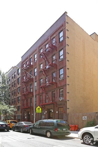 302 W 148th St, New York, NY for sale - Building Photo - Image 2 of 4