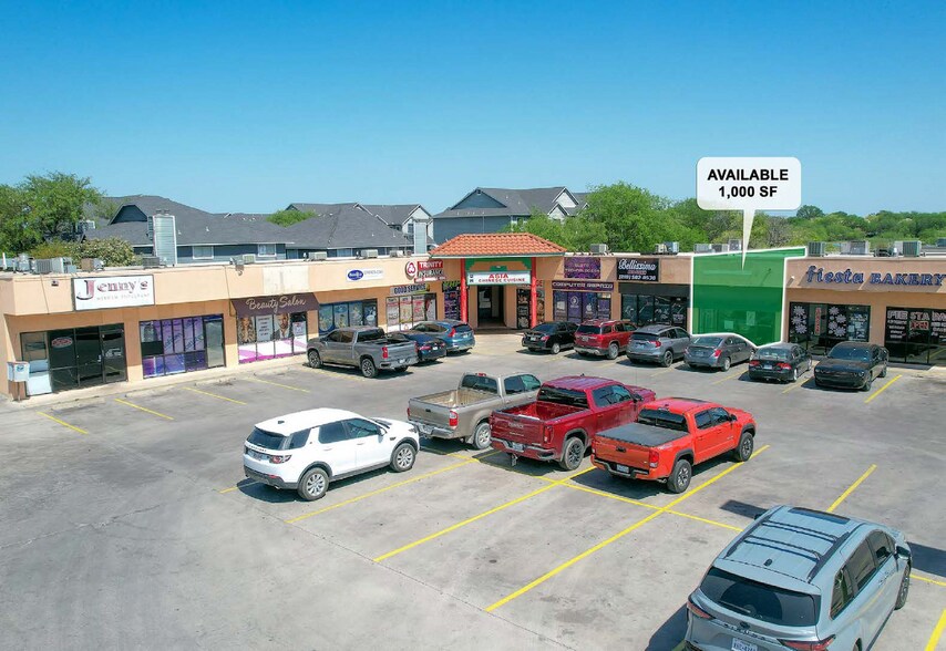 8035 Culebra Rd, San Antonio, TX for lease - Building Photo - Image 2 of 9