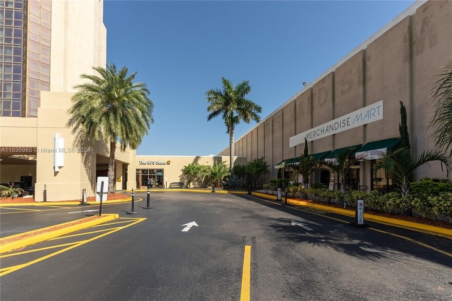 777 NW 72nd Ave, Miami, FL for sale - Primary Photo - Image 3 of 14
