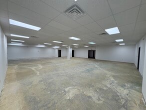 2636 Walnut Hill Ln, Dallas, TX for lease Interior Photo- Image 2 of 6