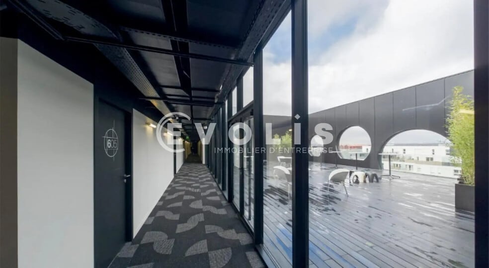 Office in Paris for lease - Building Photo - Image 3 of 7