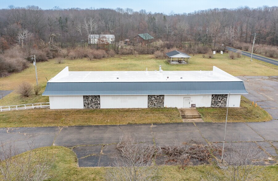 41861 M 40, Paw Paw, MI for sale - Building Photo - Image 1 of 1