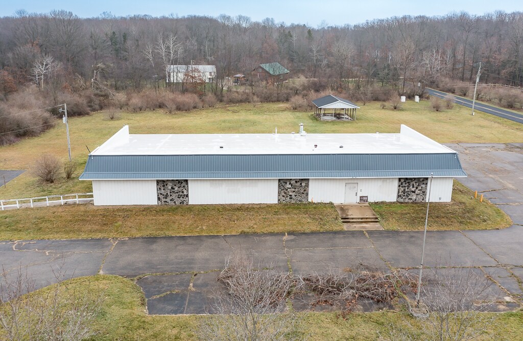 41861 M 40, Paw Paw, MI for sale Building Photo- Image 1 of 1