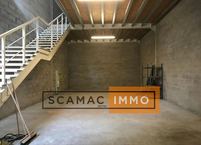 Industrial in Romainville for lease - Interior Photo - Image 1 of 4