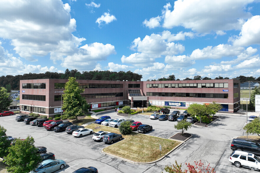 7230 Engle Rd, Fort Wayne, IN for lease - Building Photo - Image 1 of 7