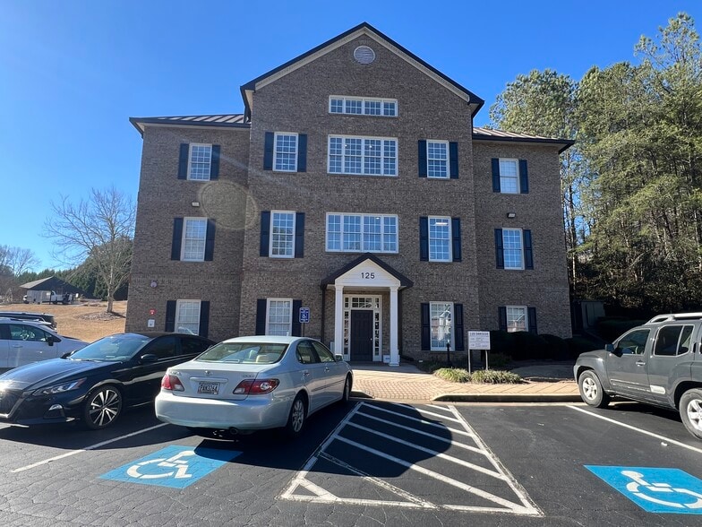 125 Oakside Ct, Canton, GA for lease - Building Photo - Image 2 of 13