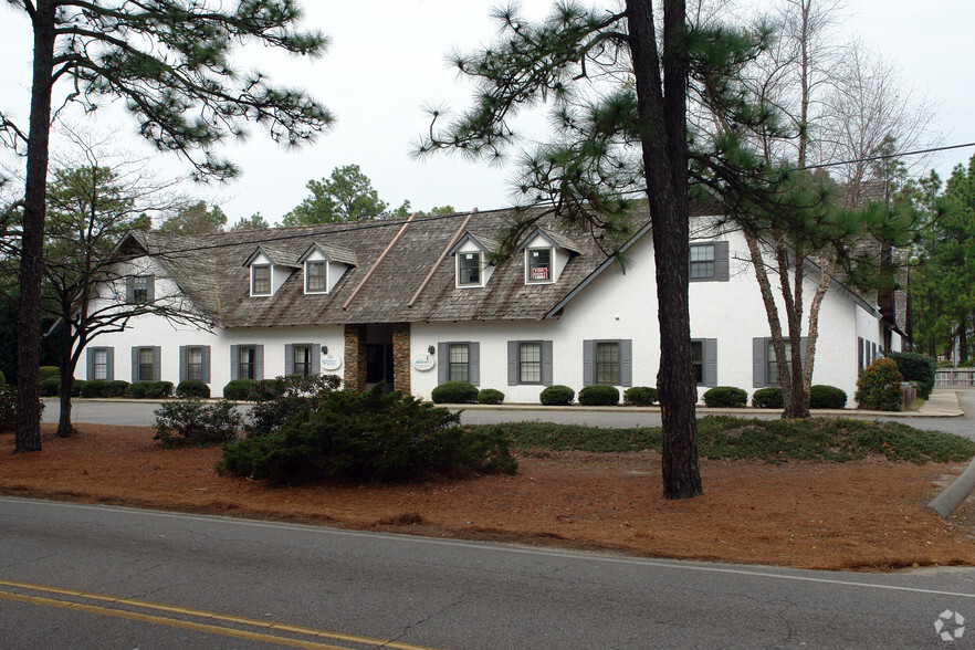 760-770 NW Broad St, Southern Pines, NC for sale - Primary Photo - Image 1 of 1