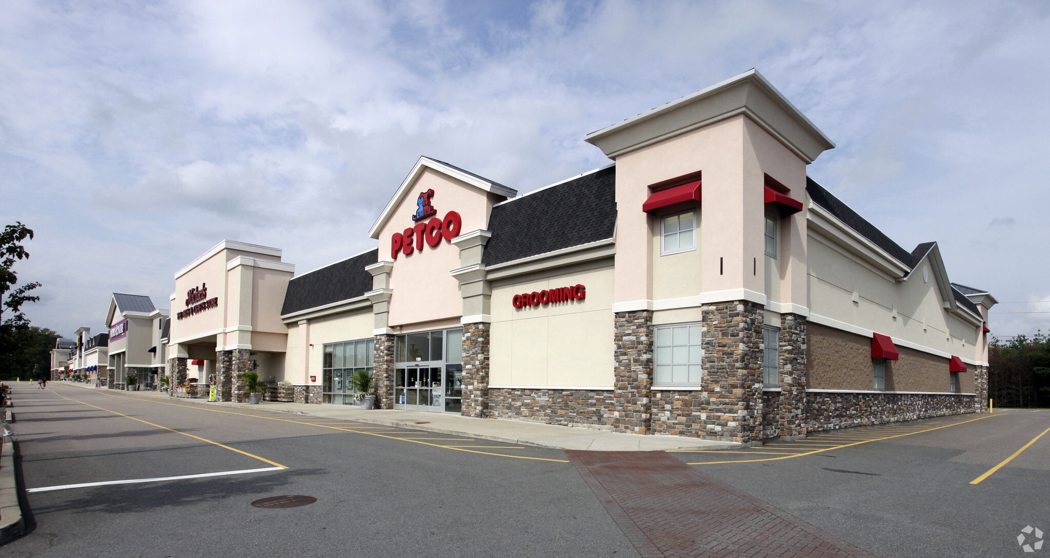 280 School St, Mansfield, MA 02031 Mansfield Crossing