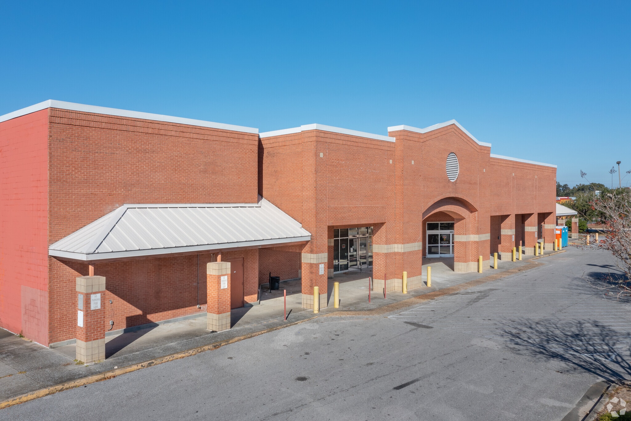 5975 Mobile Hwy, Pensacola, FL for lease Building Photo- Image 1 of 7