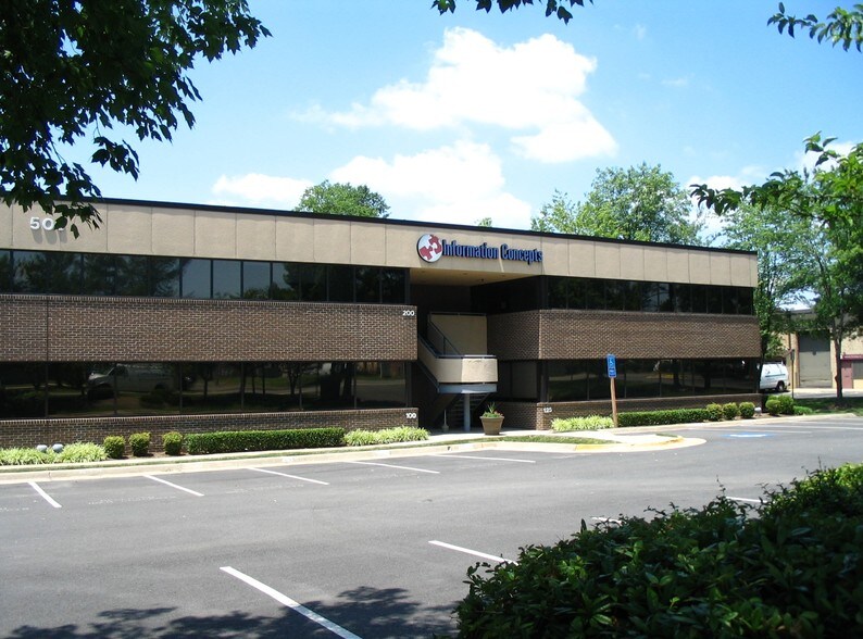 503 Carlisle Dr, Herndon, VA for lease - Building Photo - Image 1 of 33