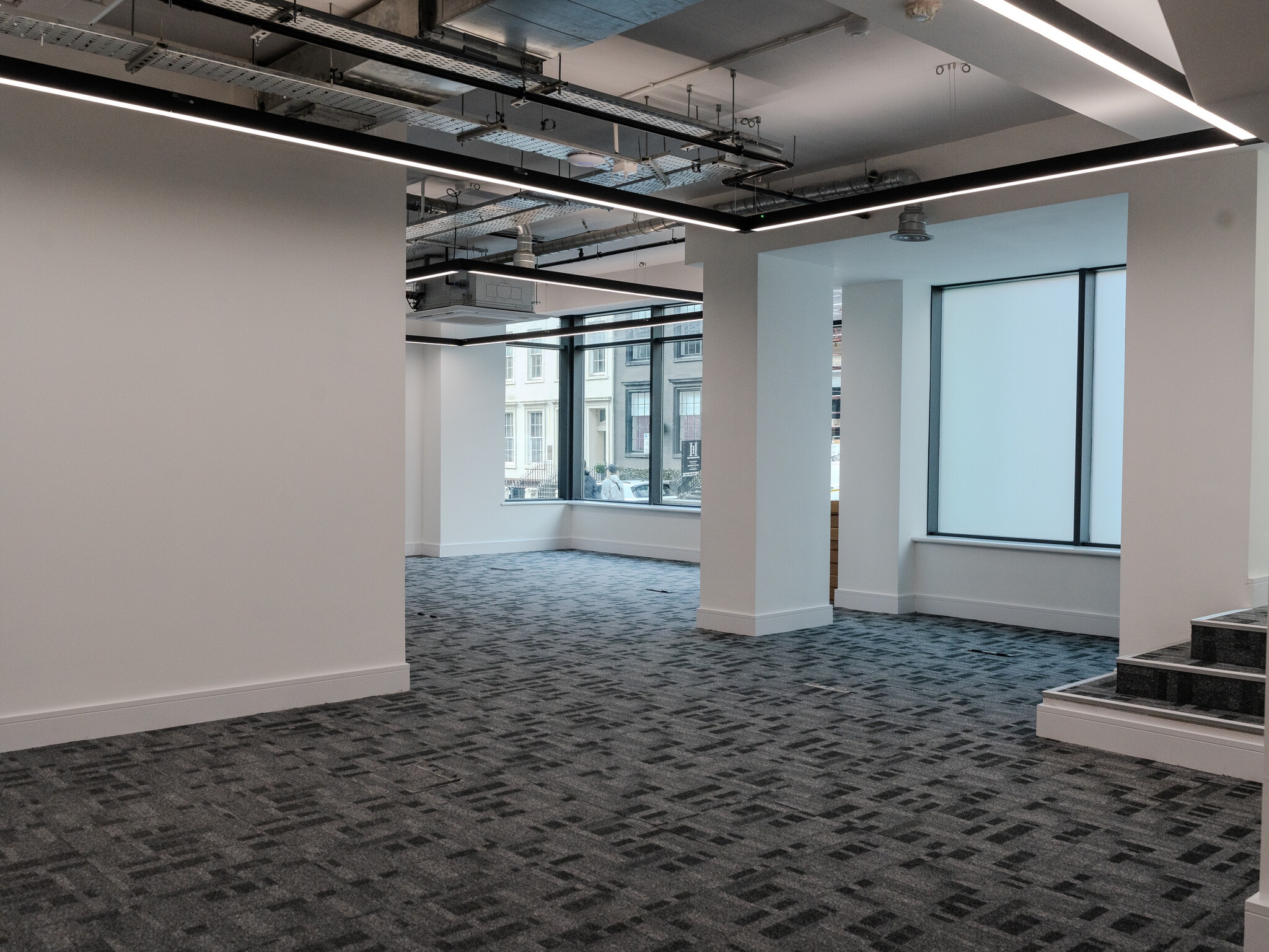 156 Bothwell St, Glasgow for lease Interior Photo- Image 1 of 2