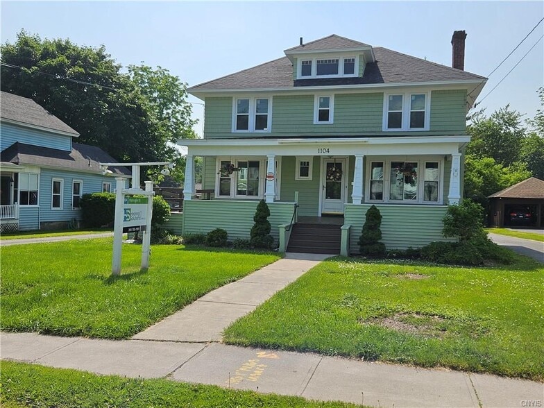 1104 Washington St, Watertown, NY for sale - Building Photo - Image 2 of 31