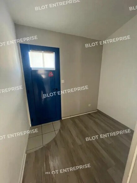 Office in Plérin for lease - Interior Photo - Image 3 of 4