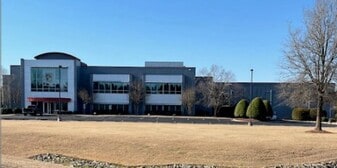 104 Commercial Ave, Mount Olive NC - Warehouse