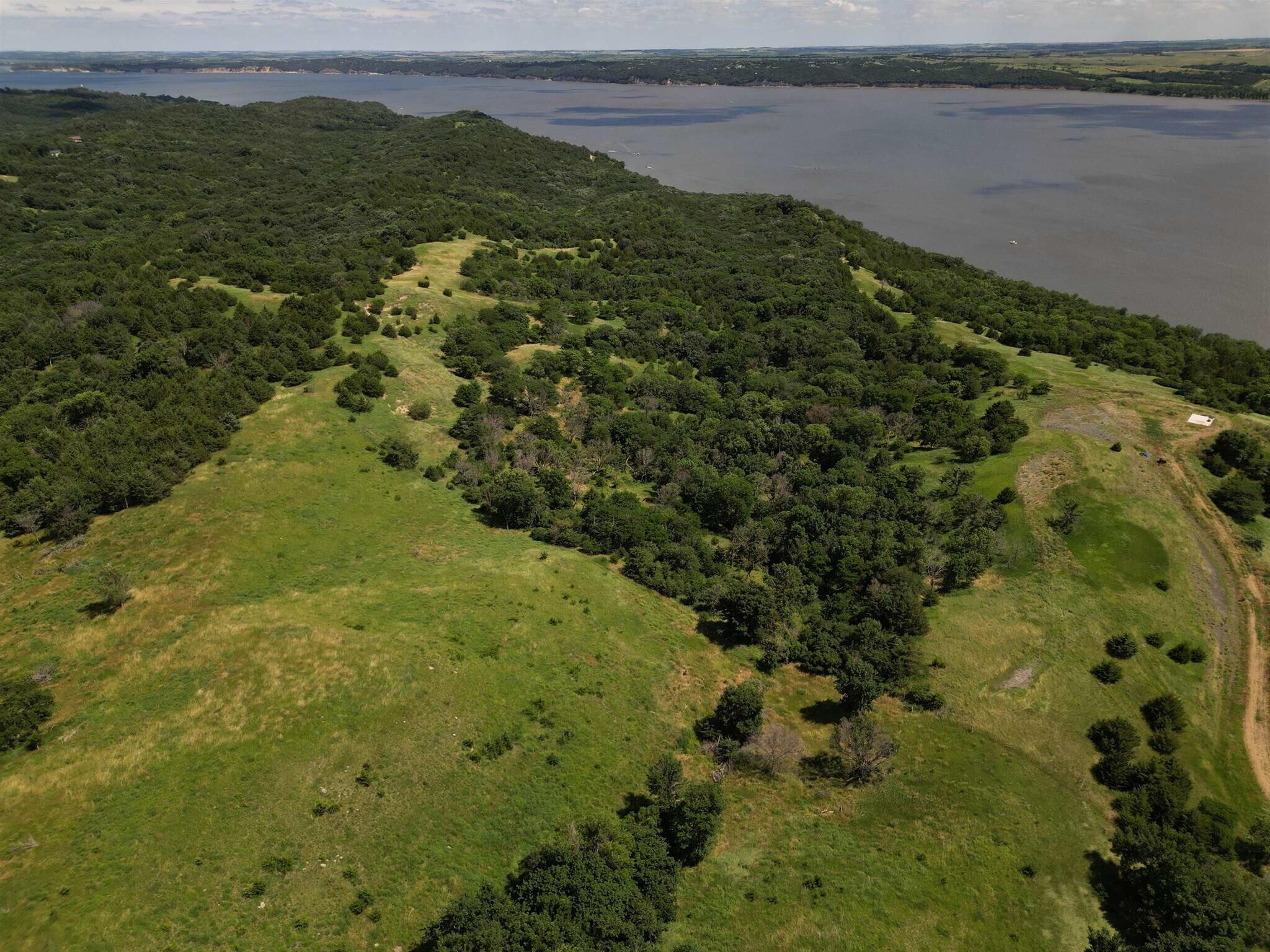 Lot 13 Lake Forest Ln, Yankton, SD for sale Primary Photo- Image 1 of 28