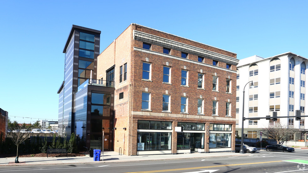 300 E Main St, Durham, NC for lease - Primary Photo - Image 1 of 21