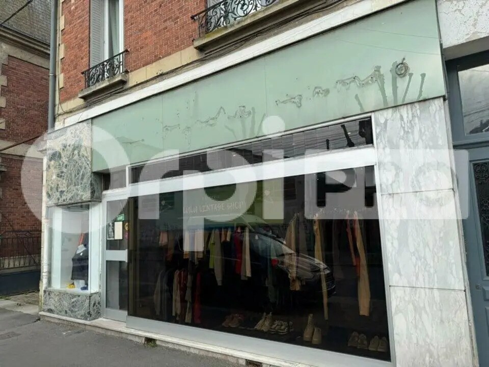 Retail in Soissons for lease Building Photo- Image 1 of 5