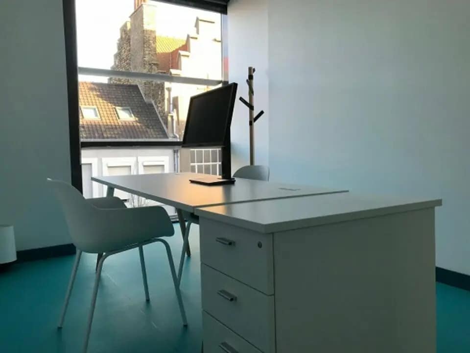 Office in Calais for lease Interior Photo- Image 1 of 5
