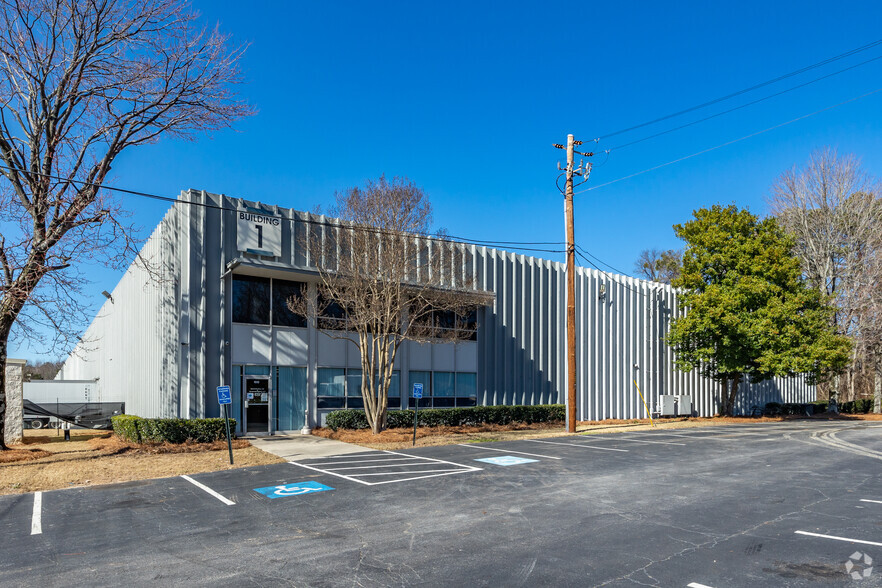 4099 Old Dixie Hwy, Atlanta, GA for lease - Building Photo - Image 1 of 6