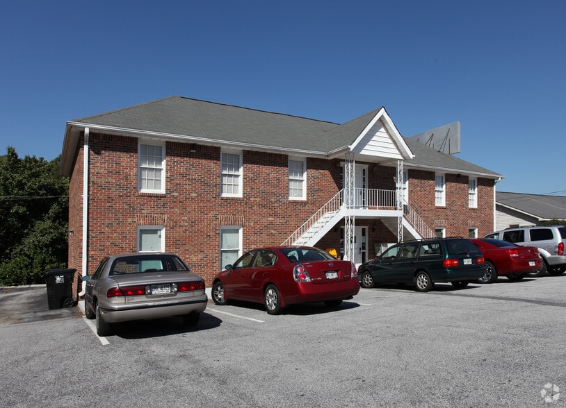 530 Parkwood Way, Jonesboro, GA for sale - Building Photo - Image 3 of 3