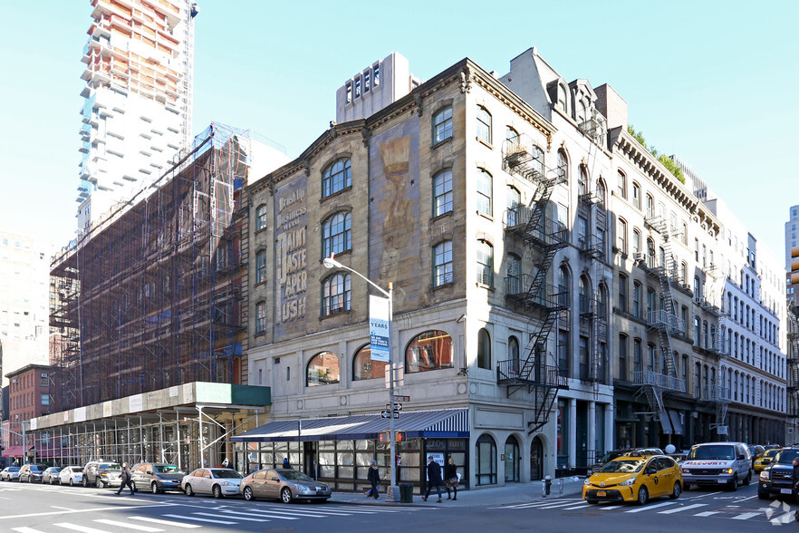 109 W Broadway, New York, NY for sale - Primary Photo - Image 1 of 1